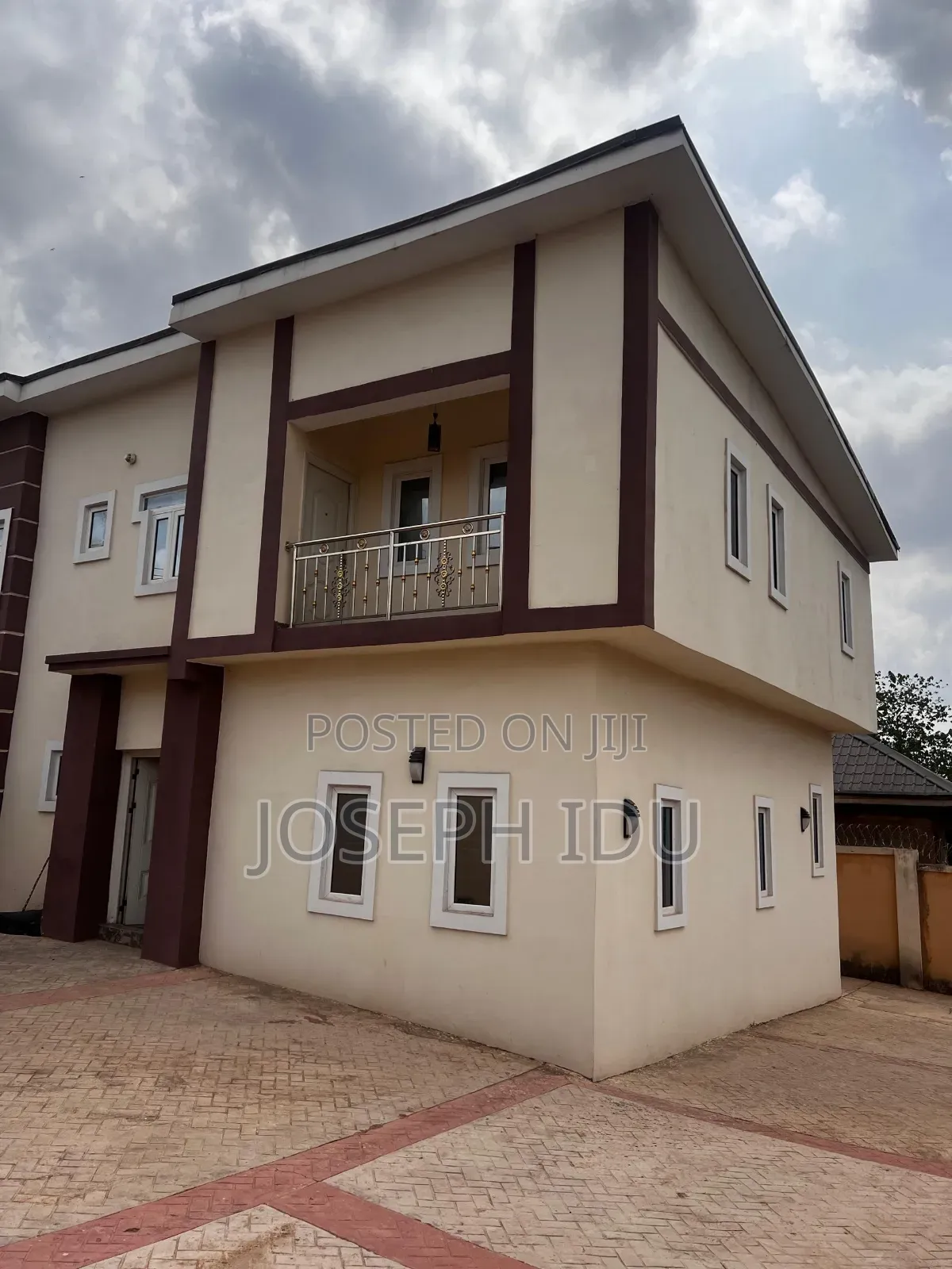 4bdrm Duplex in Golf Estate Enugu for sale in Enugu