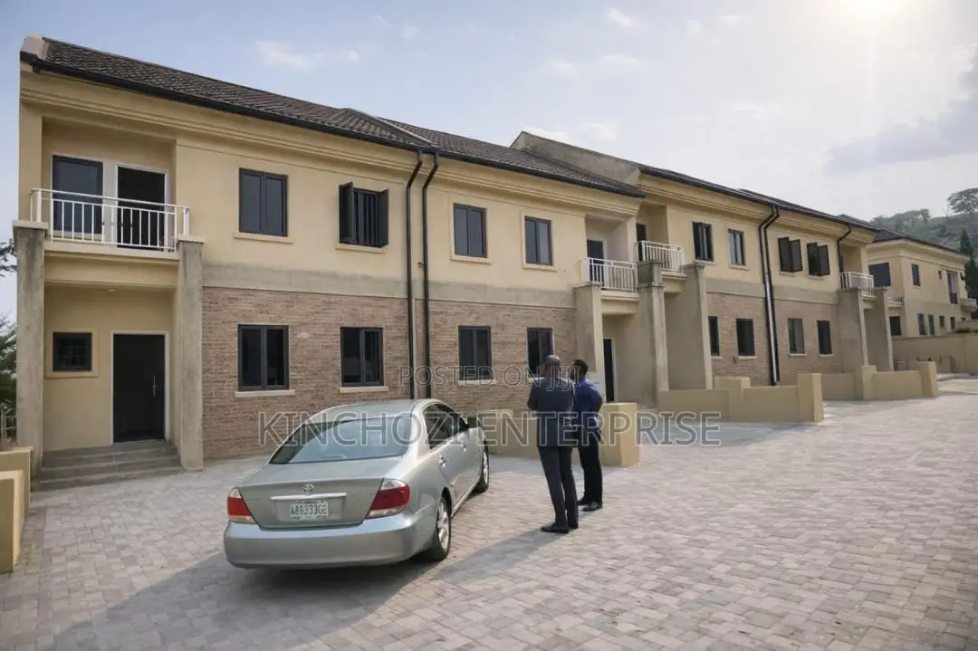 3bdrm Duplex in Rockvale Manors, Zone B for rent in Zone B
