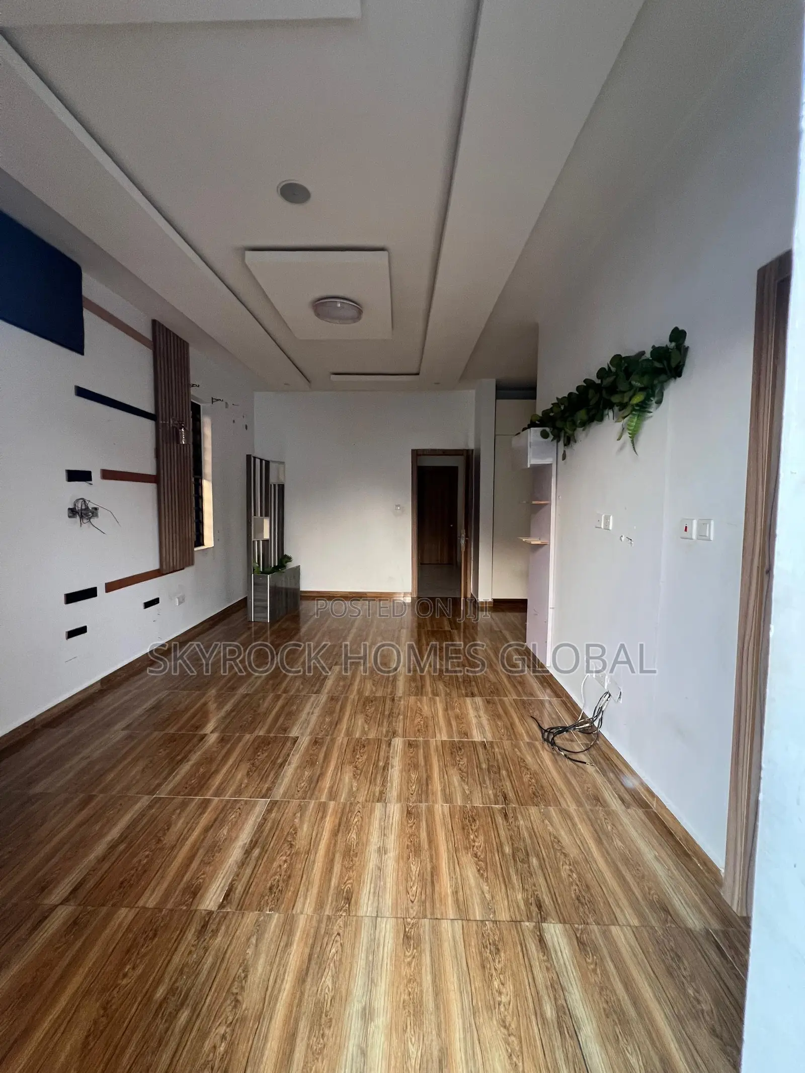 4bdrm Duplex in Chevron for rent in Chevron