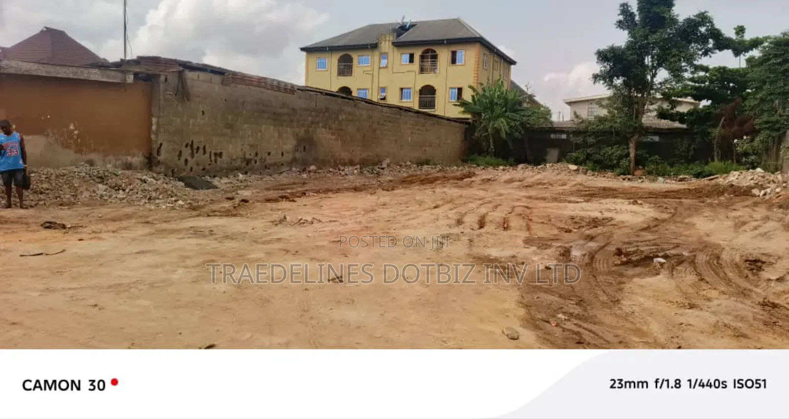 Land for Sale in Alakuko