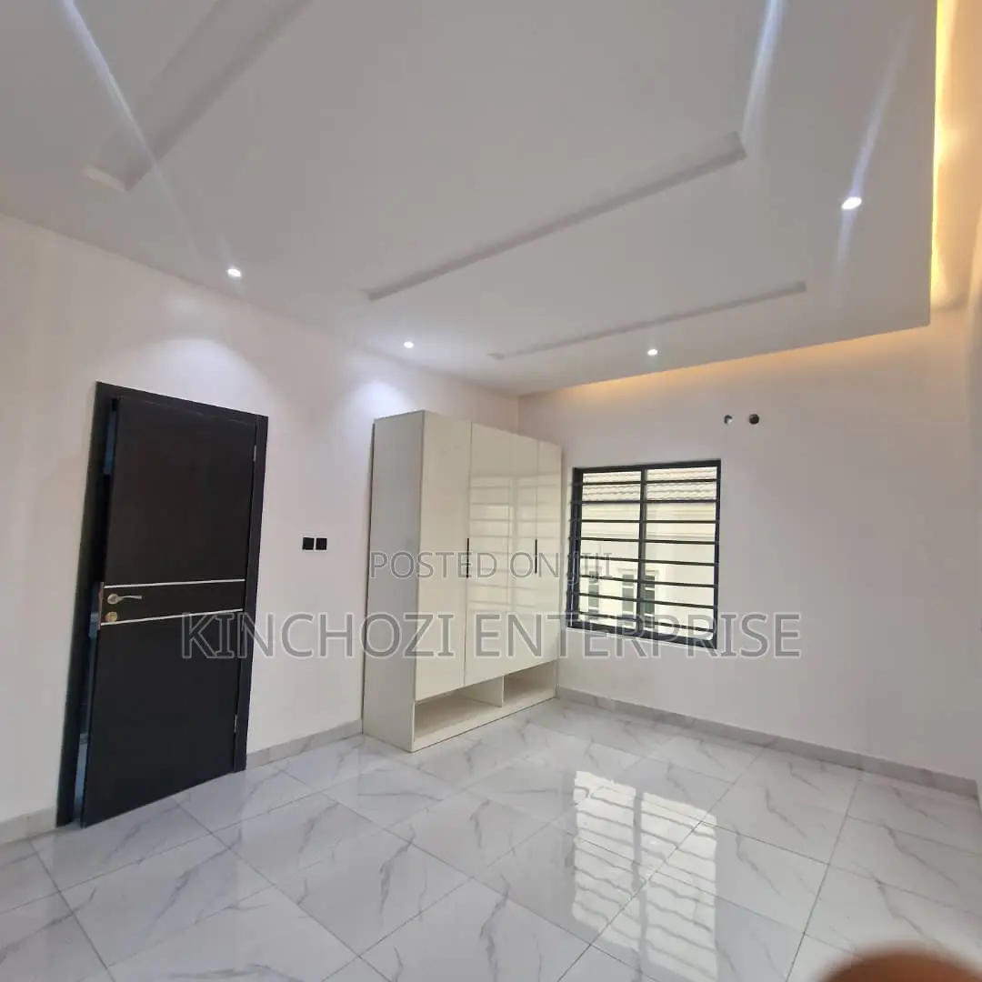 3bdrm Duplex in Rockvale Manors, Zone B for rent in Zone B