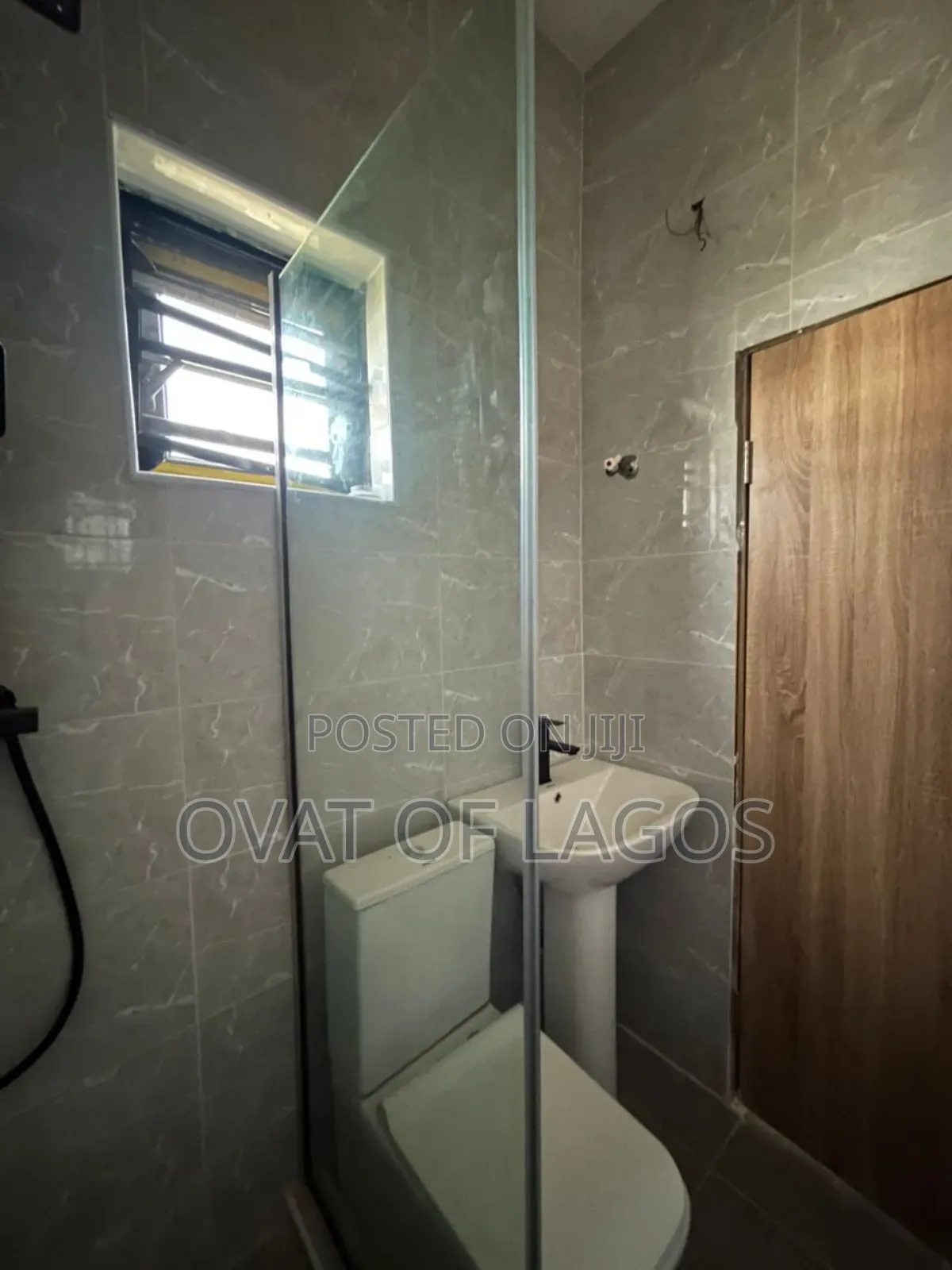 3bdrm Duplex in Ikota for sale in Ikota