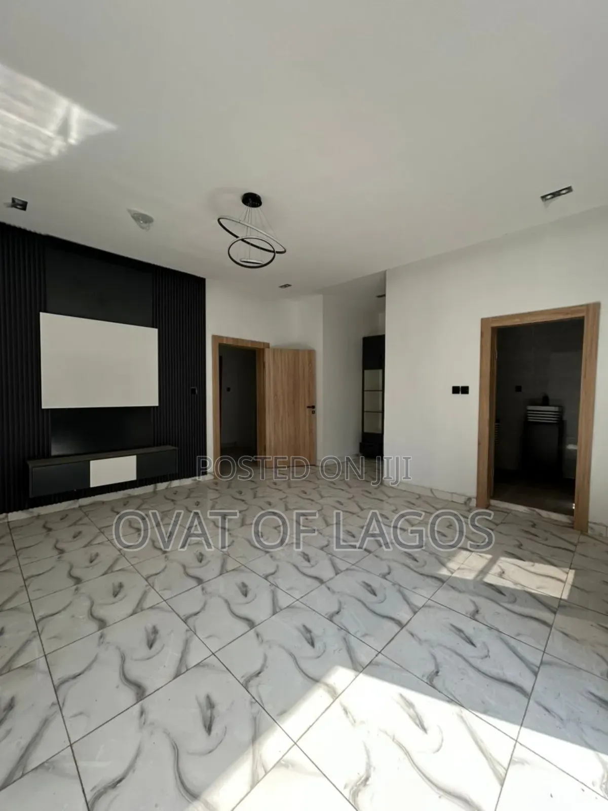 3bdrm Duplex in Ikota for sale in Ikota