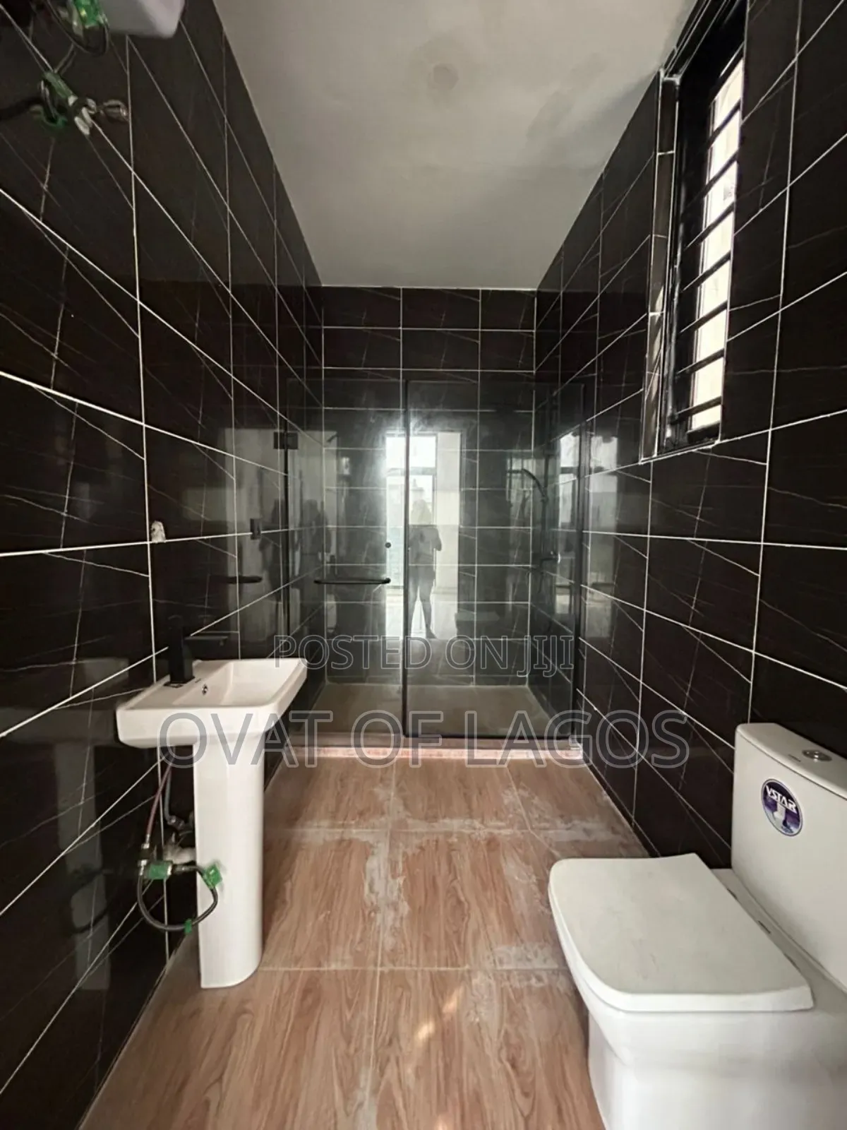 4bdrm Duplex in Ikota for sale in Ikota