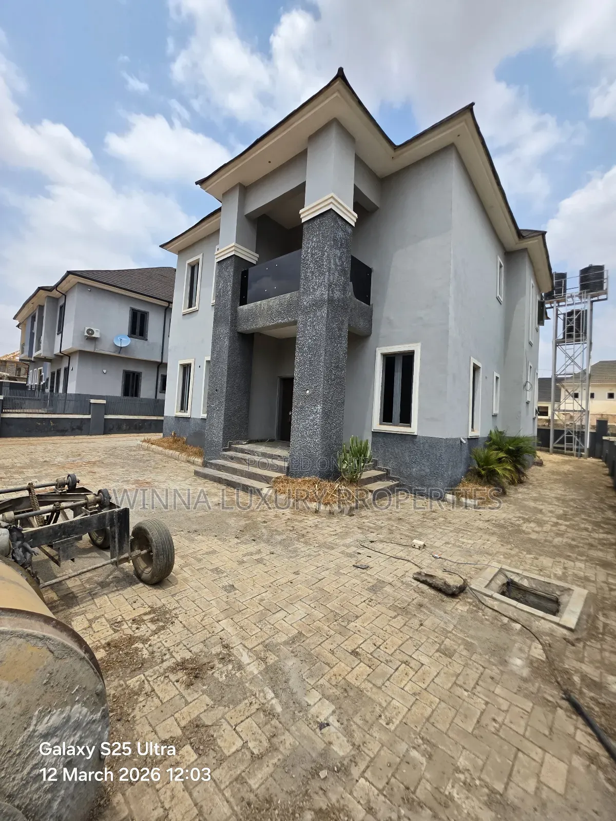 4bdrm Duplex in Gold City Estate, Lugbe District for rent in Lugbe District
