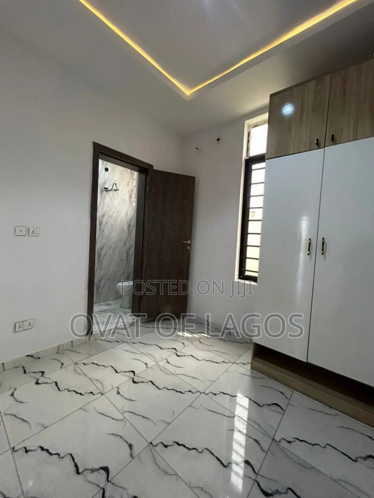 4bdrm Duplex in Ikota for sale in Ikota