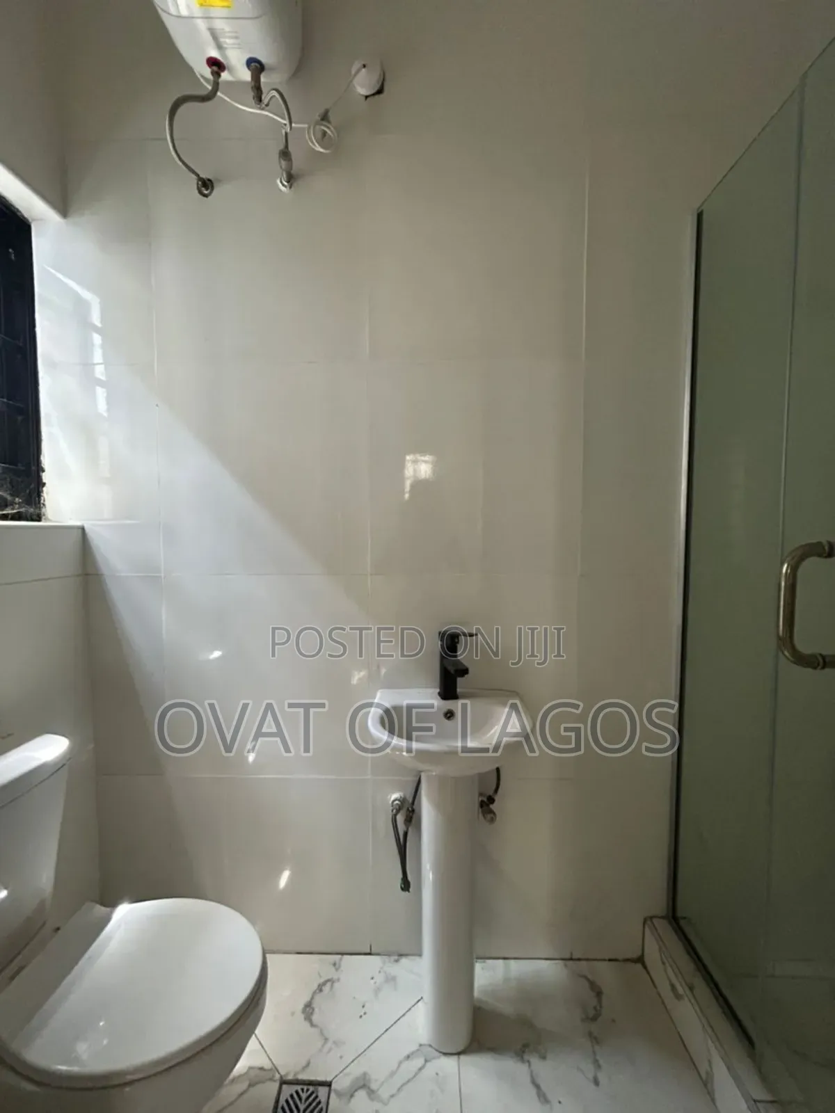 5bdrm Duplex in Ikota for sale in Ikota