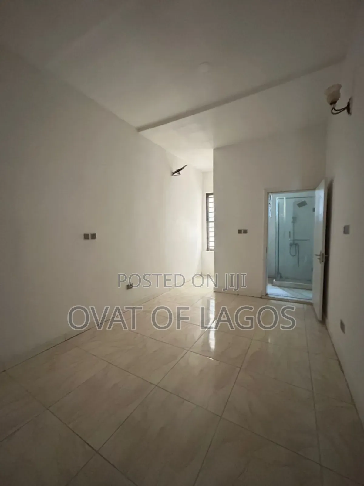4bdrm Duplex in Ikota for sale in Ikota