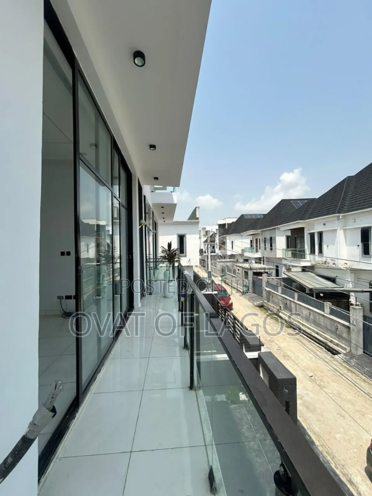 4bdrm Duplex in Ikota for sale in Ikota