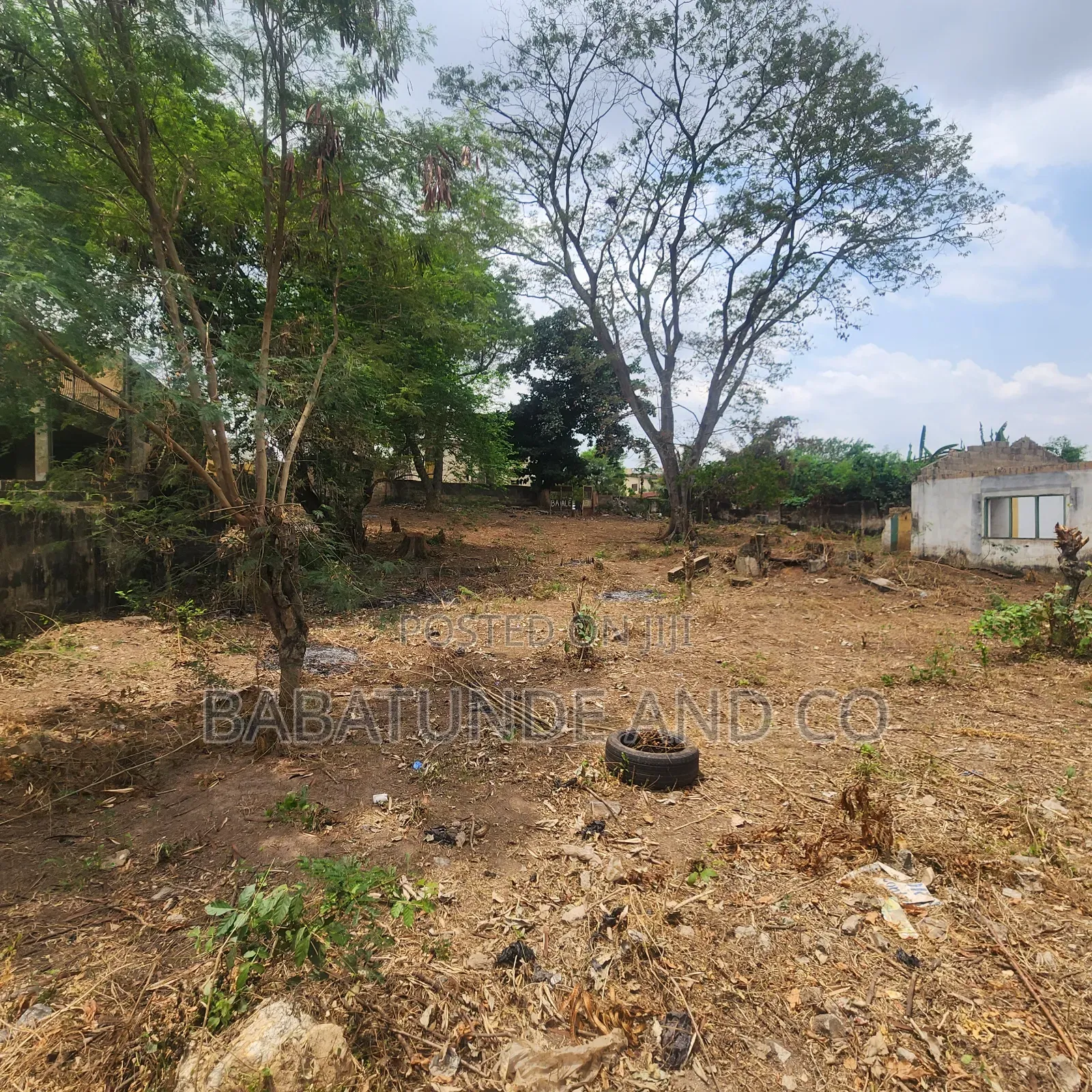 Plots of Land for Sale Inside Felele in CHallenge / Ibadan