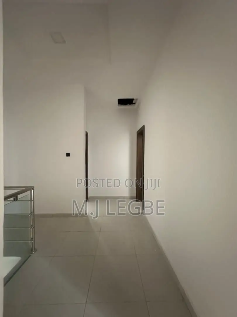 3bdrm Apartment in Phase 1, Lekki for rent in Lekki
