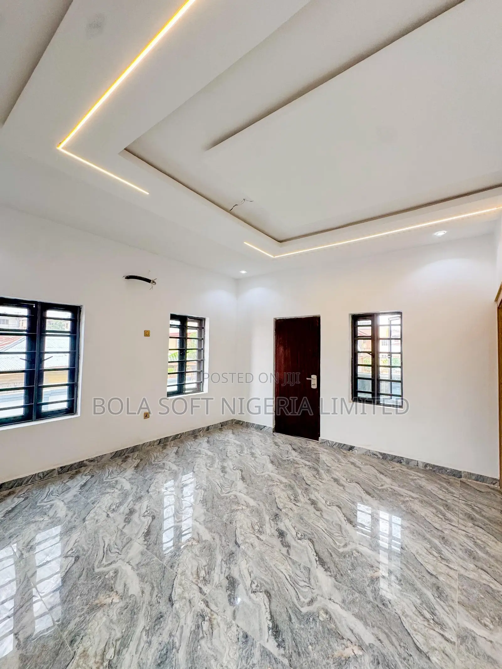 6bdrm Duplex in Felele Straight , for sale in CHallenge / Ibadan