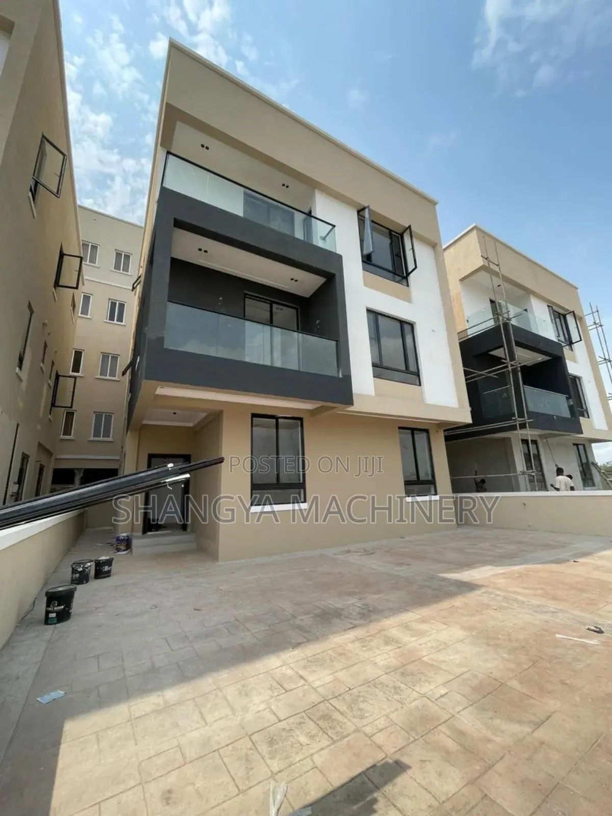 5bdrm Duplex in Osapa london for sale in Osapa london
