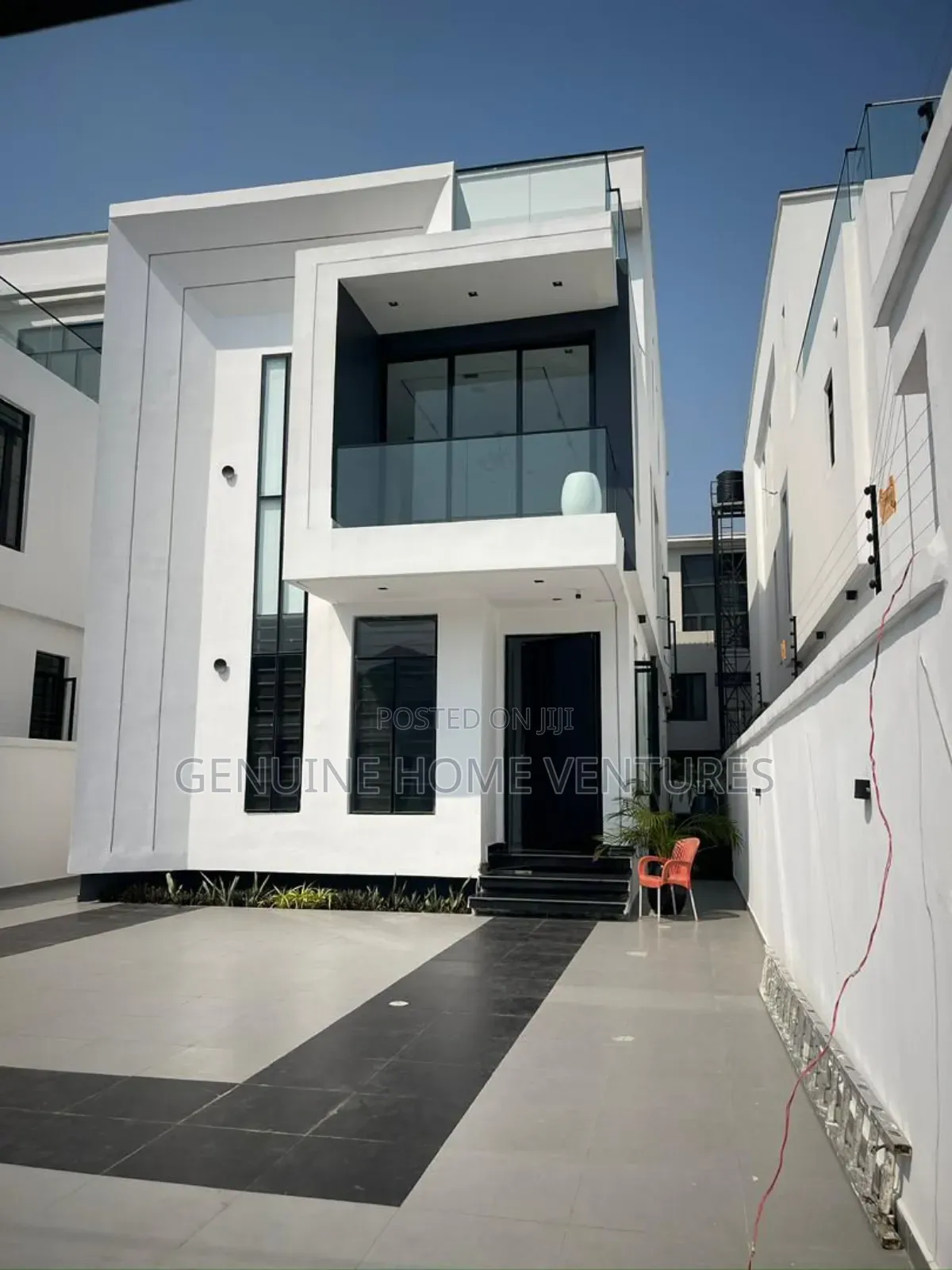 5bdrm Duplex in Lekki Phase One for sale in Lekki Phase 1