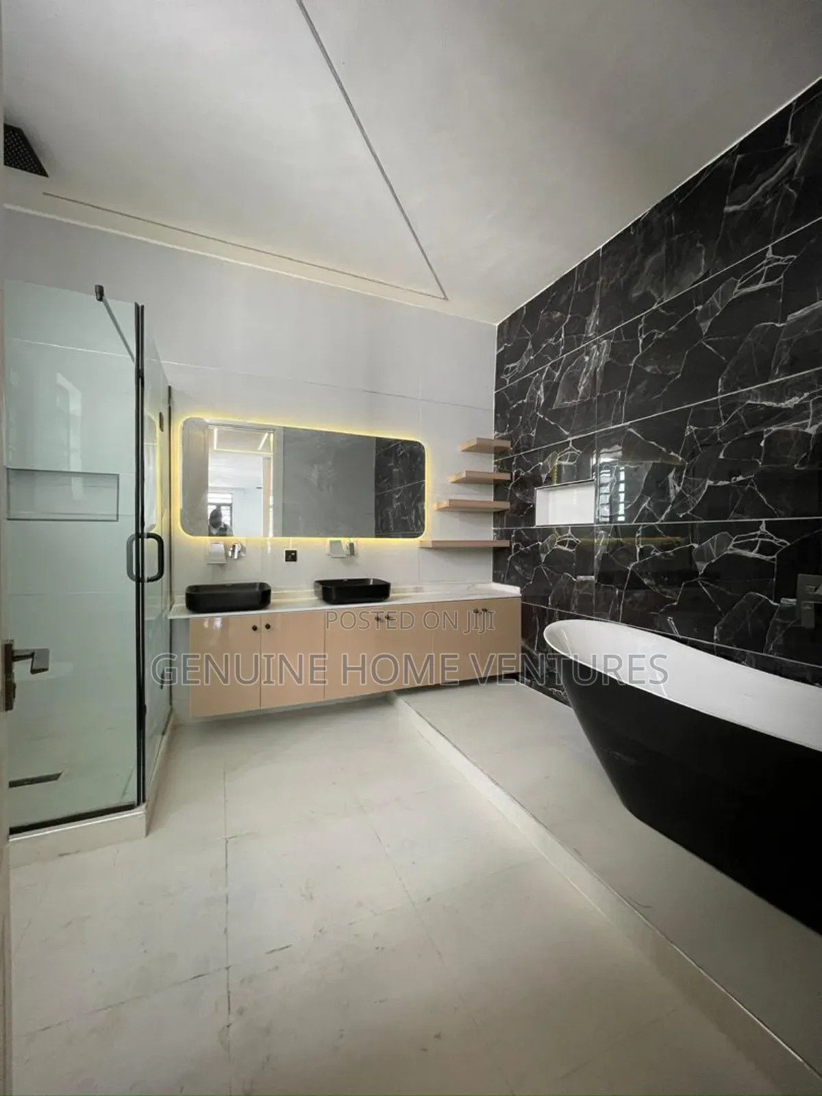 5bdrm Duplex in Lekki Phase One for sale in Lekki Phase 1