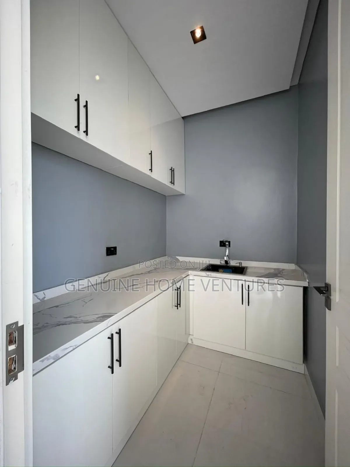 5bdrm Duplex in Lekki Phase One for sale in Lekki Phase 1