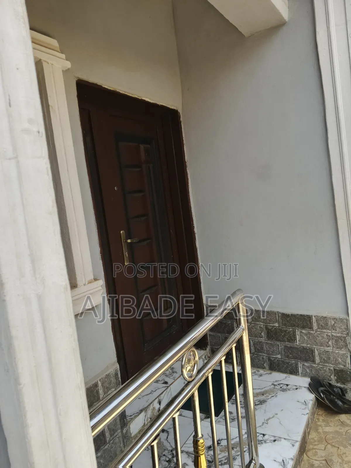 8bdrm Block of Flats in Ayobo for sale in Ayobo