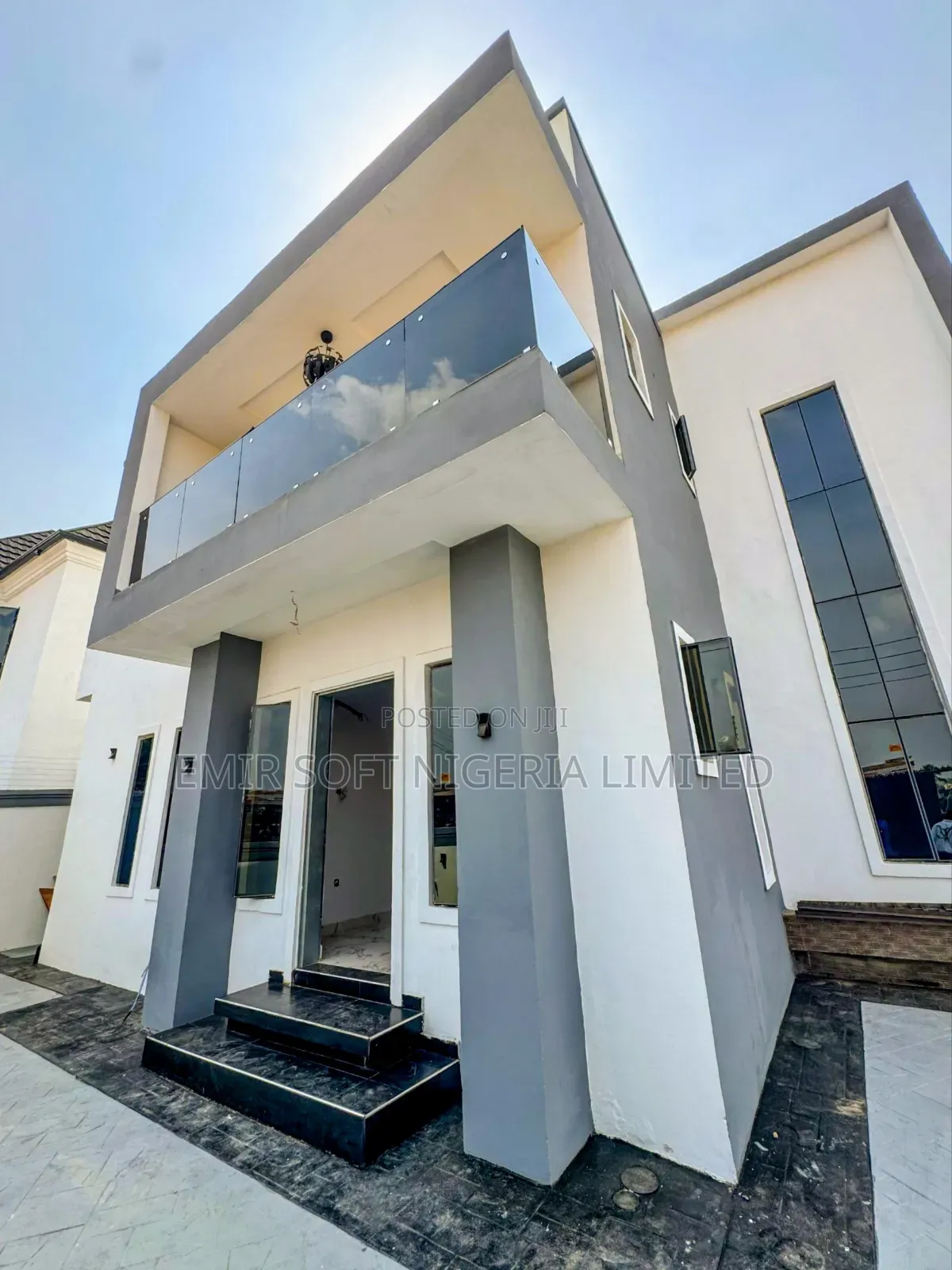 4bdrm Duplex in Oluyole Estate for sale in Oluyole Estate