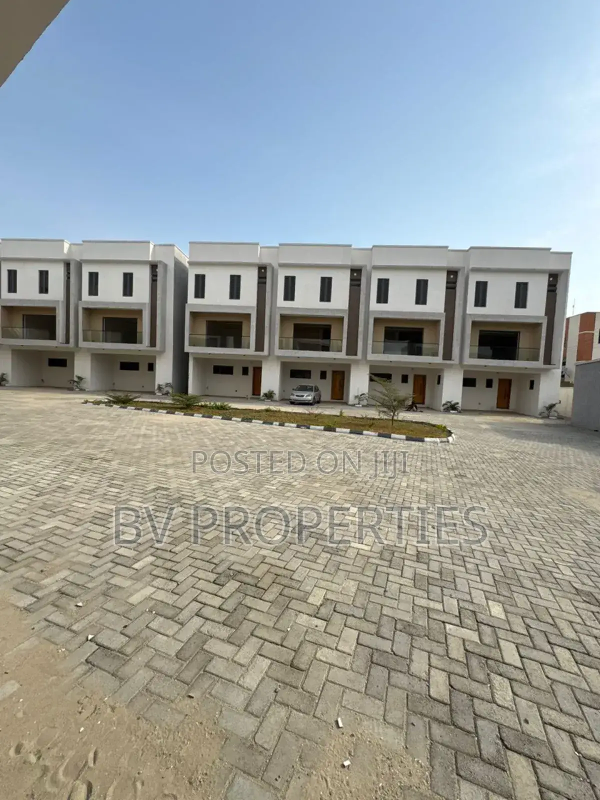 4bdrm Duplex in Ikate for sale in Ikate