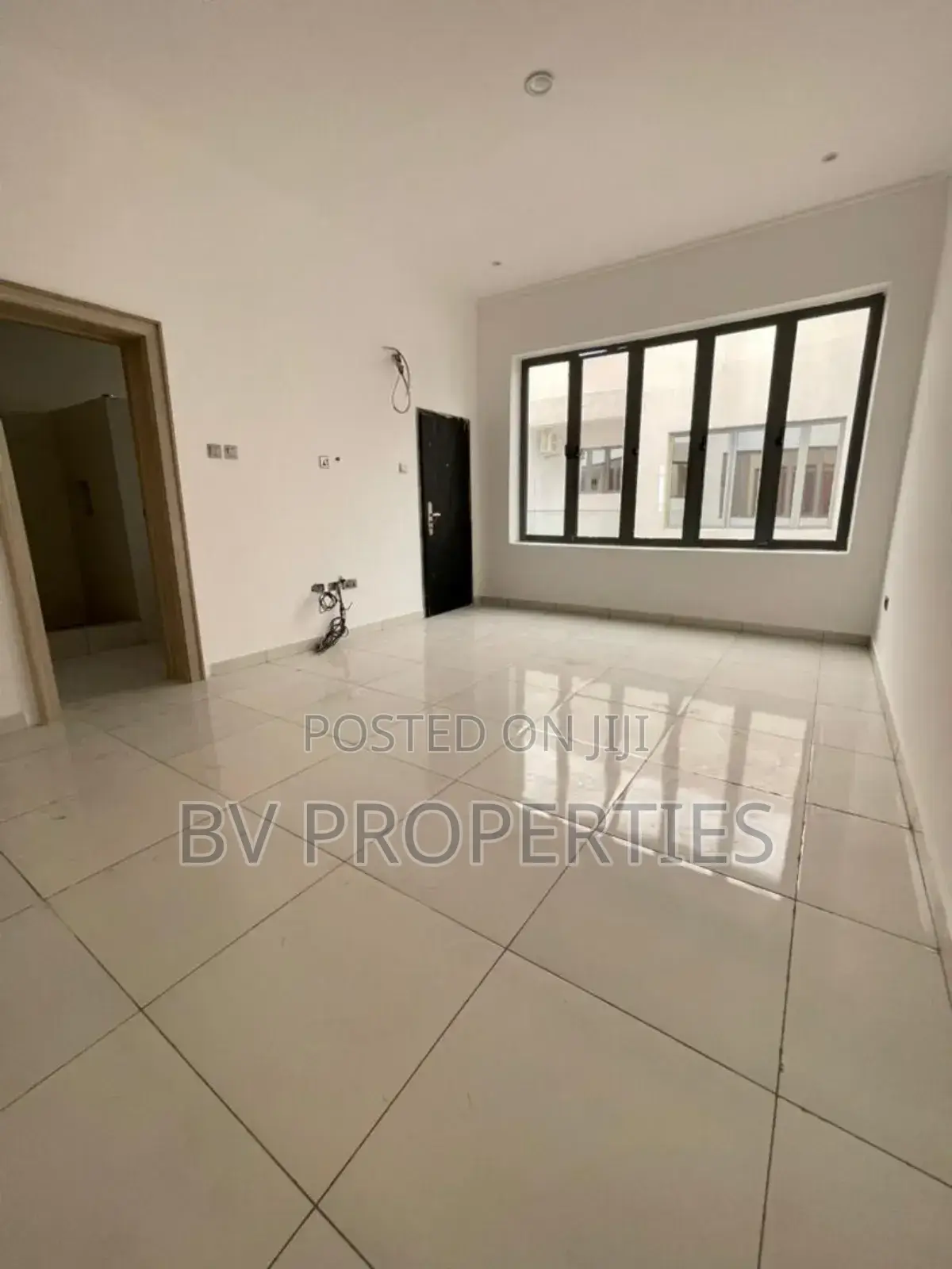 3bdrm Duplex in Chevron for sale in Chevron