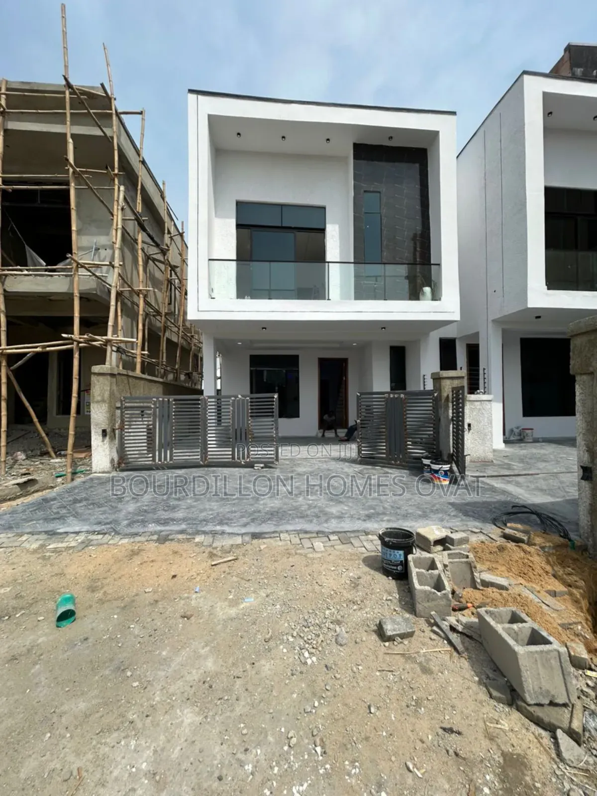 4bdrm Duplex in Ikota Lekki Lagos for sale in Ikota