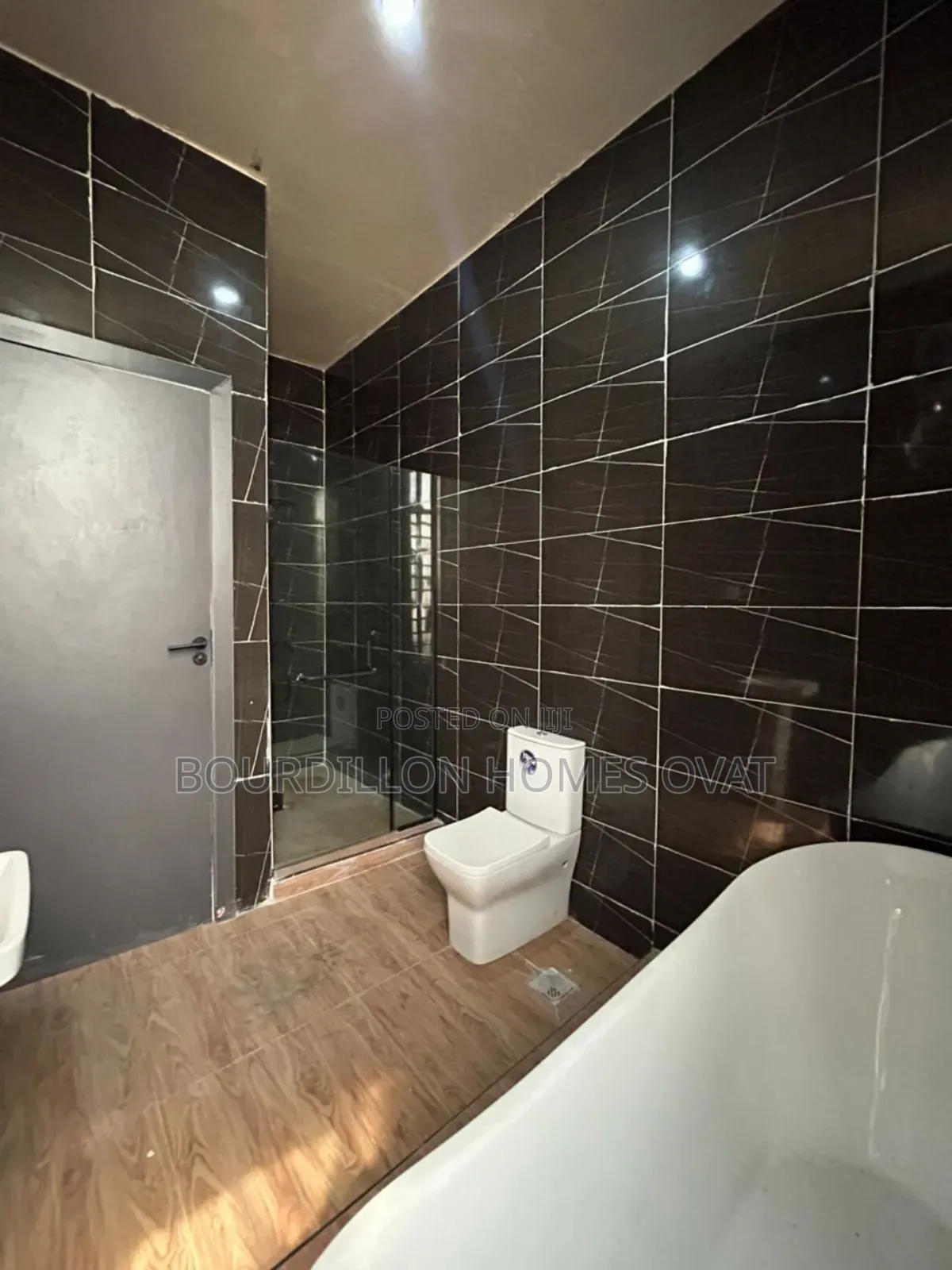 4bdrm Duplex in Ikota Lekki Lagos for sale in Ikota