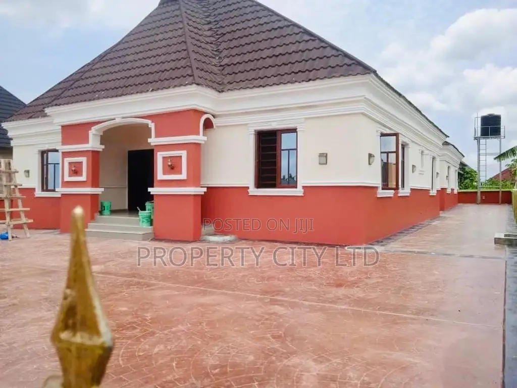 4bdrm Apartment in Park Gardens Town, Ikorodu for sale in Ikorodu