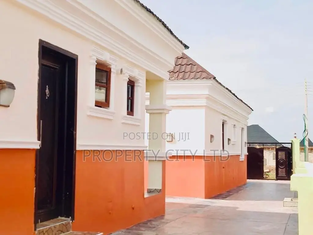 4bdrm Apartment in Park Gardens Town, Ikorodu for sale in Ikorodu