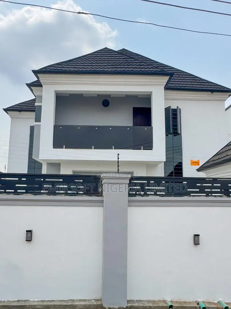 Furnished 4bdrm Duplex in Oluyole for sale in Oluyole