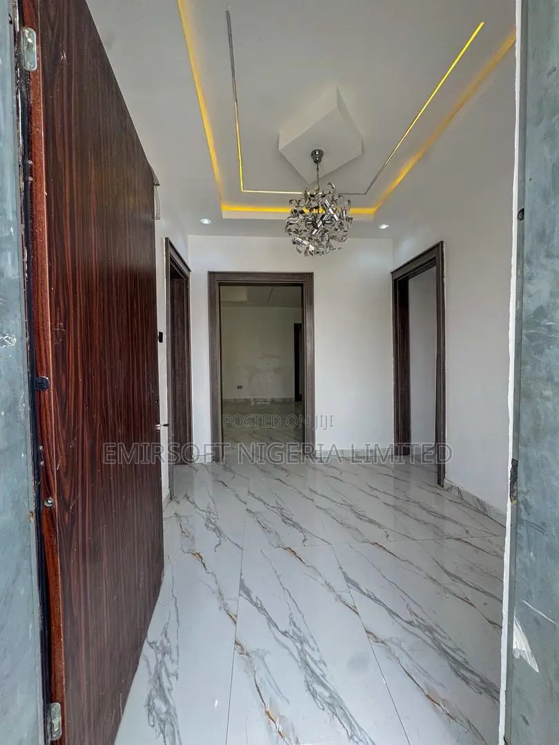 Furnished 4bdrm Duplex in Oluyole for sale in Oluyole