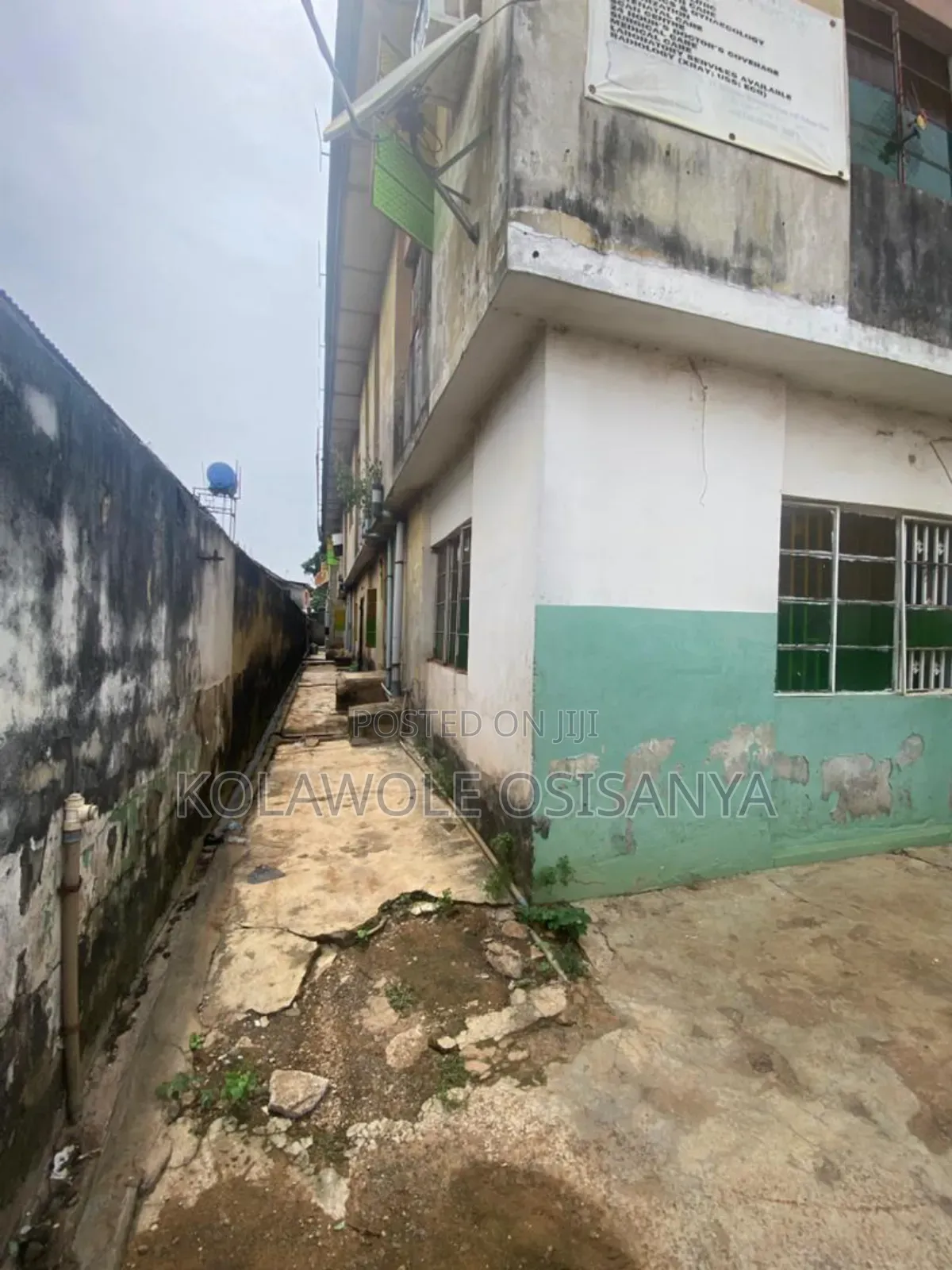 3bdrm Block of Flats in Ejigbo for sale in Ejigbo