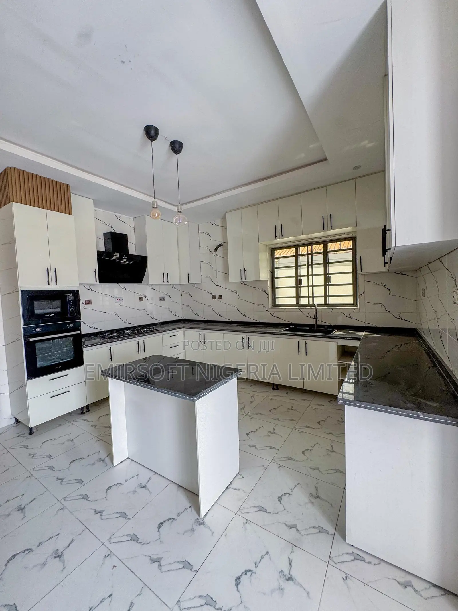 4bdrm Duplex in Oluyole for sale in Oluyole