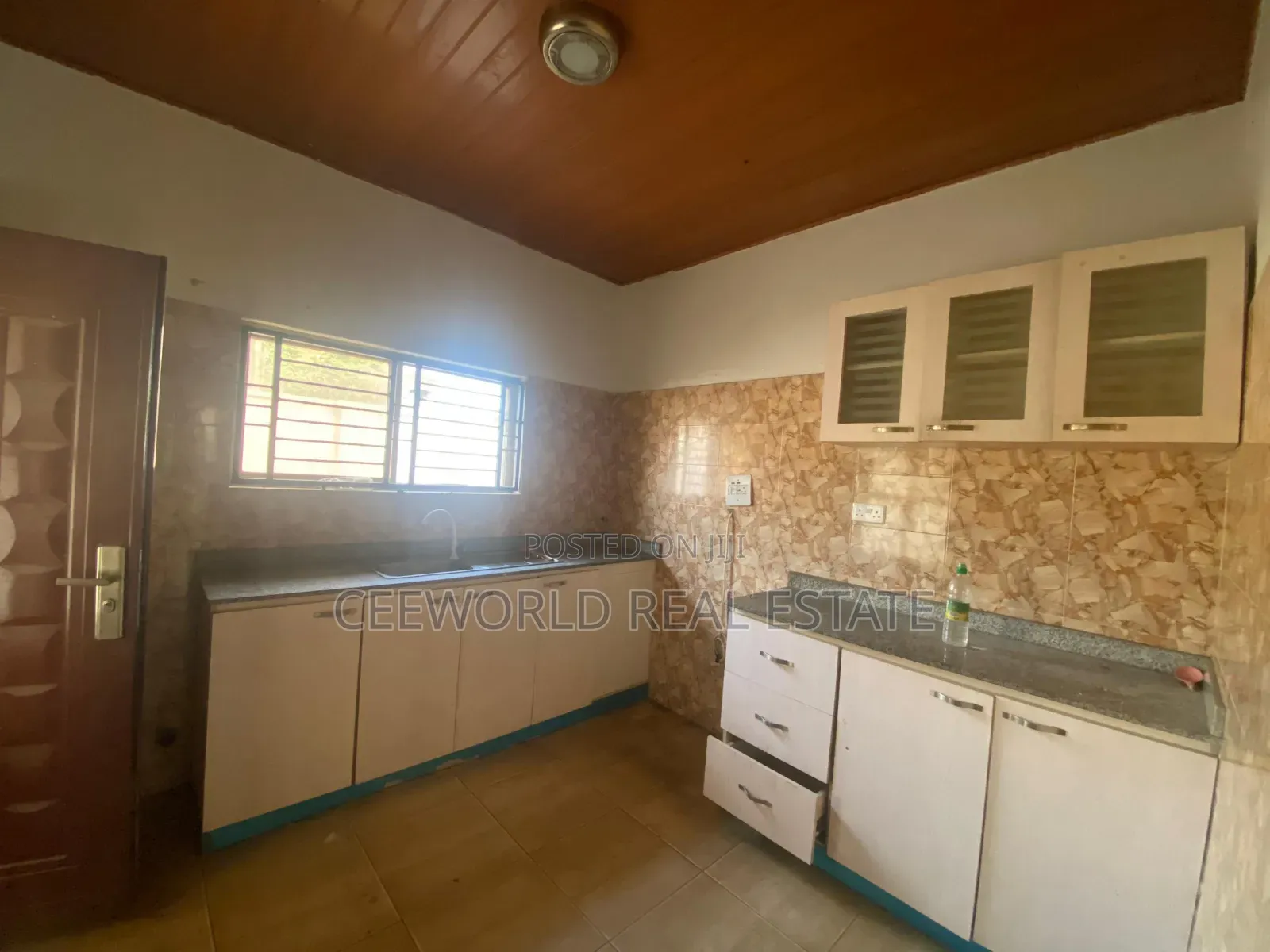 2bdrm Bungalow in Agodi Gra for rent in Agodi