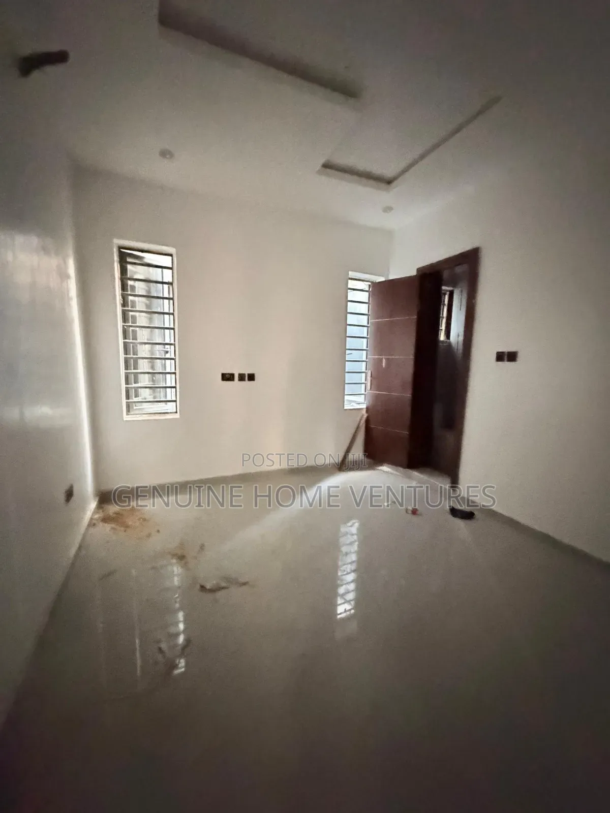 2bdrm Apartment in Surulere for sale in Surulere