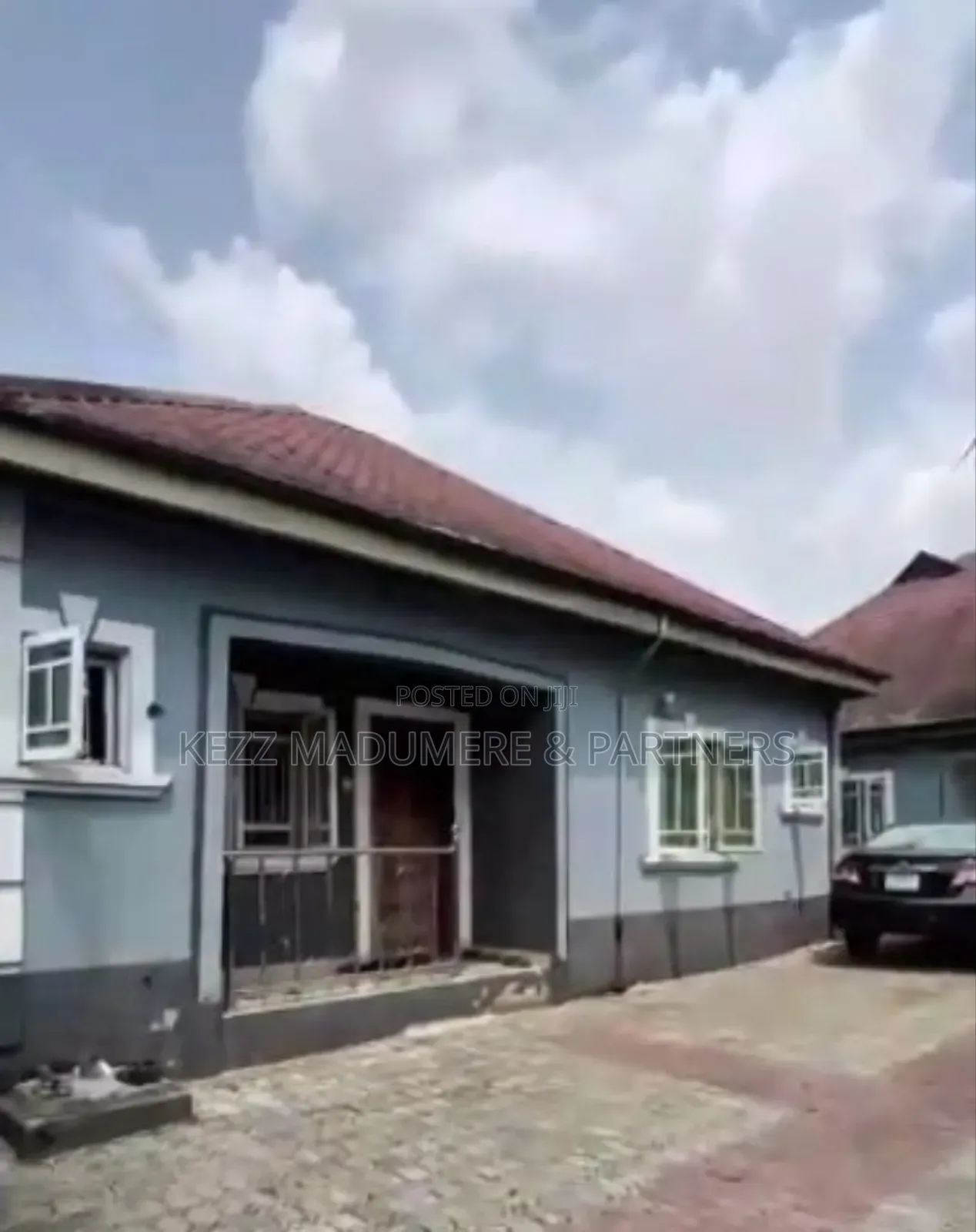6bdrm Bungalow in Off Sars Road, Port, Rumuahalu for sale in Rumuahalu