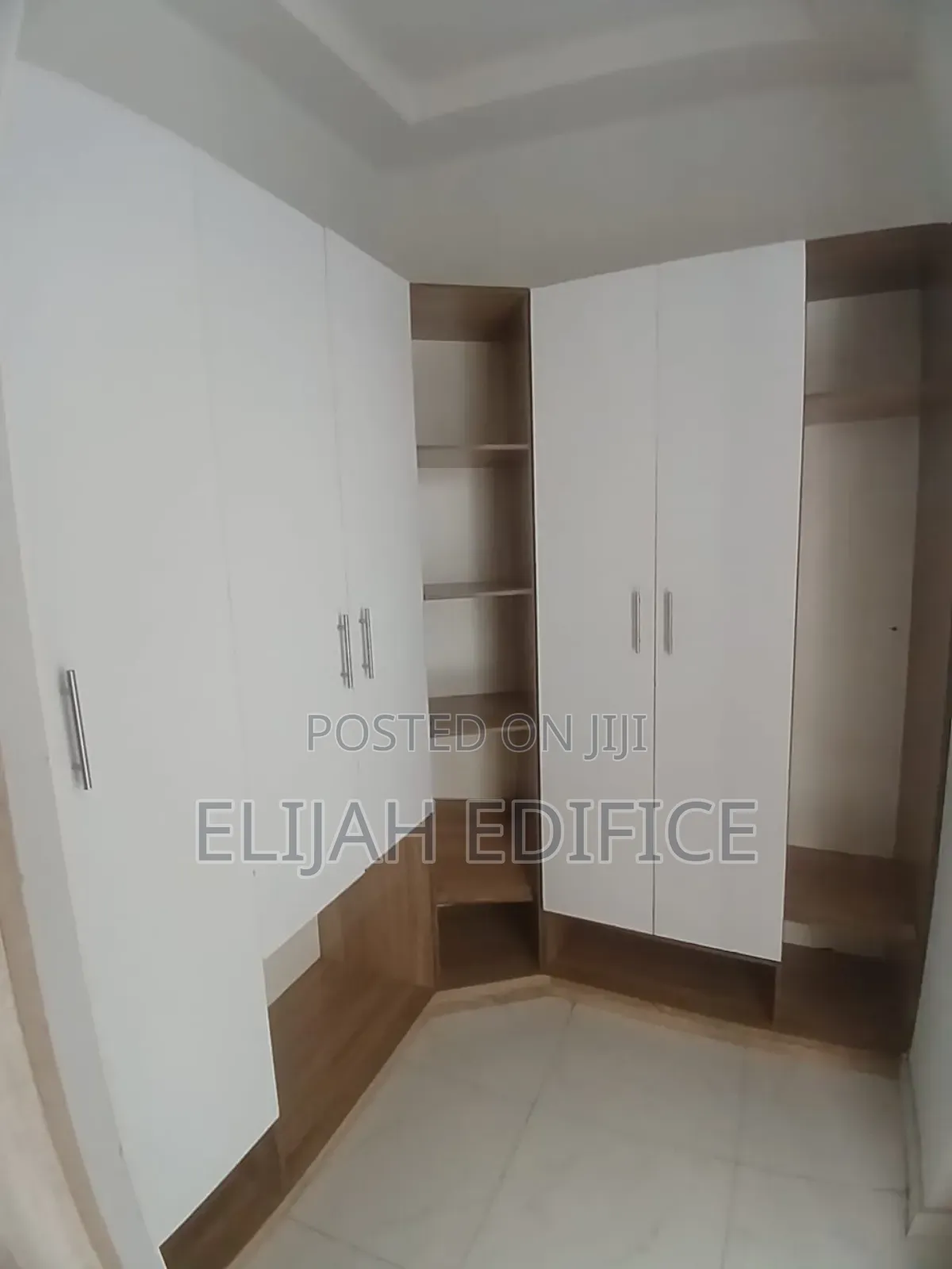 Furnished 4bdrm Duplex in Orchid, Ikorodu Garage for sale in Ikorodu Garage