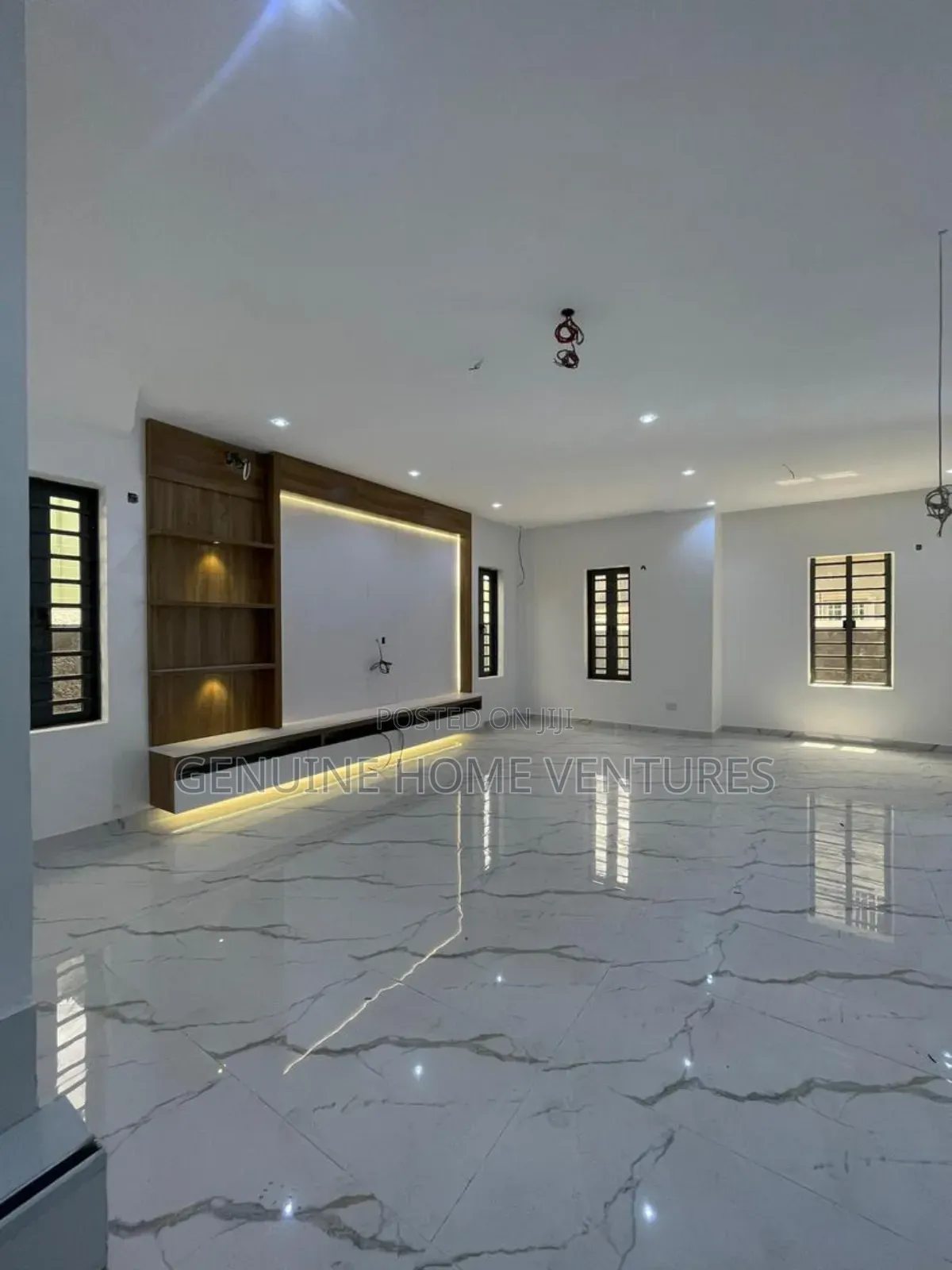 5bdrm Duplex in Omole Phase One for sale in Omole Phase 1
