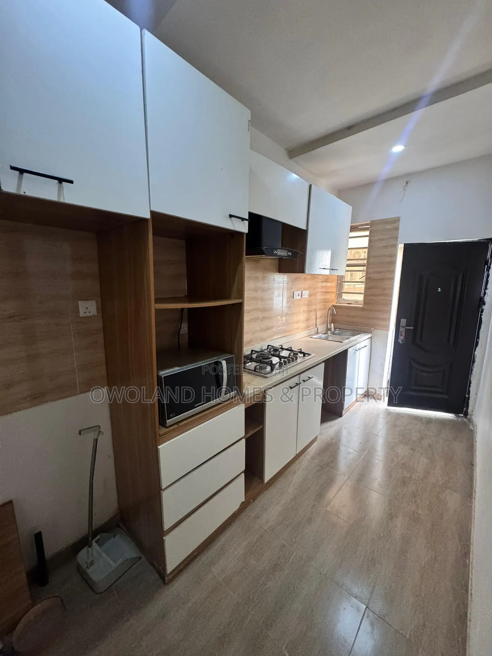 2bdrm Townhouse / Terrace in Ikota Estate, Lekki for rent in Lekki