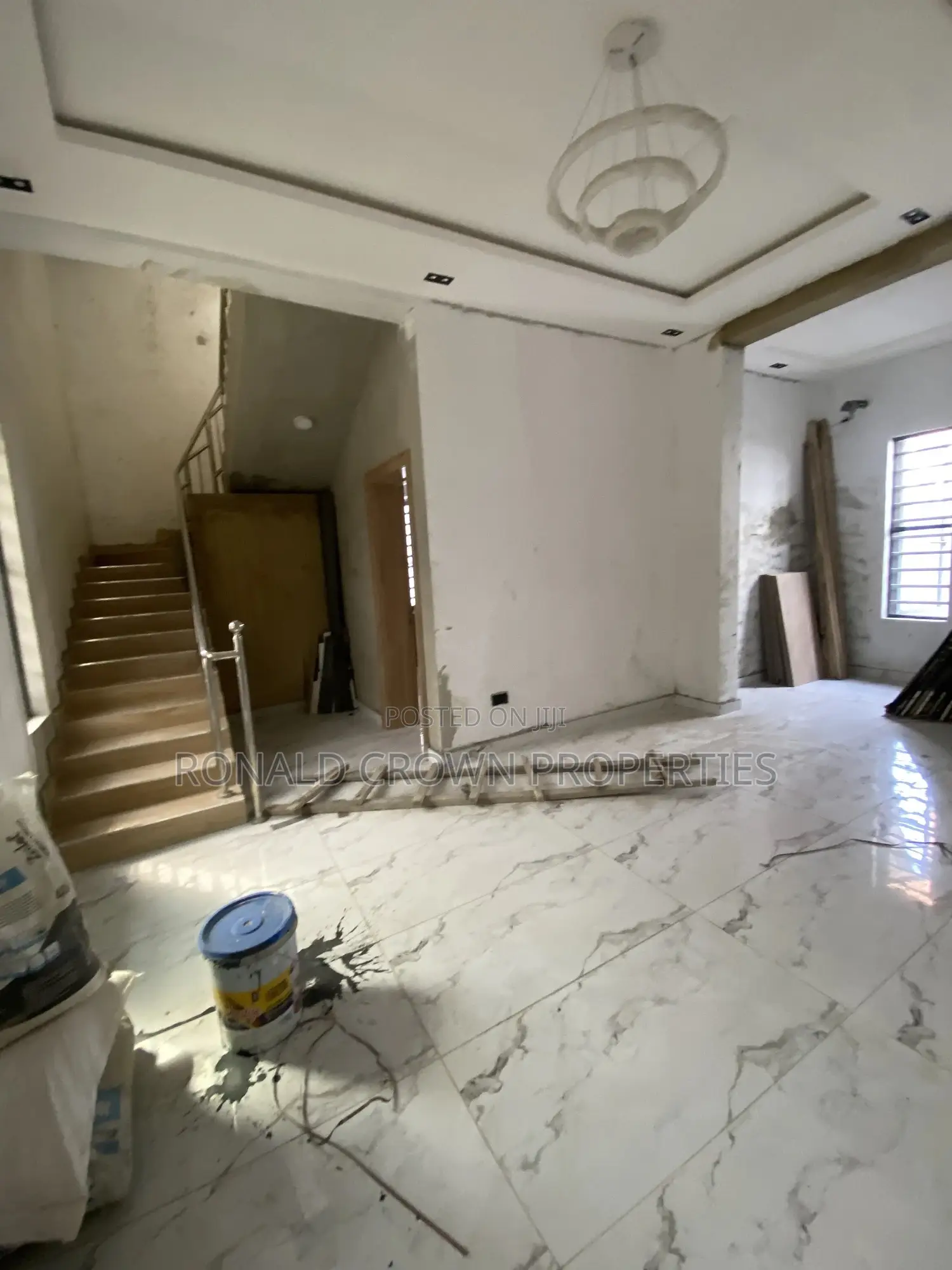 6bdrm Duplex in GRA Phase 1 for sale in GRA Phase 1