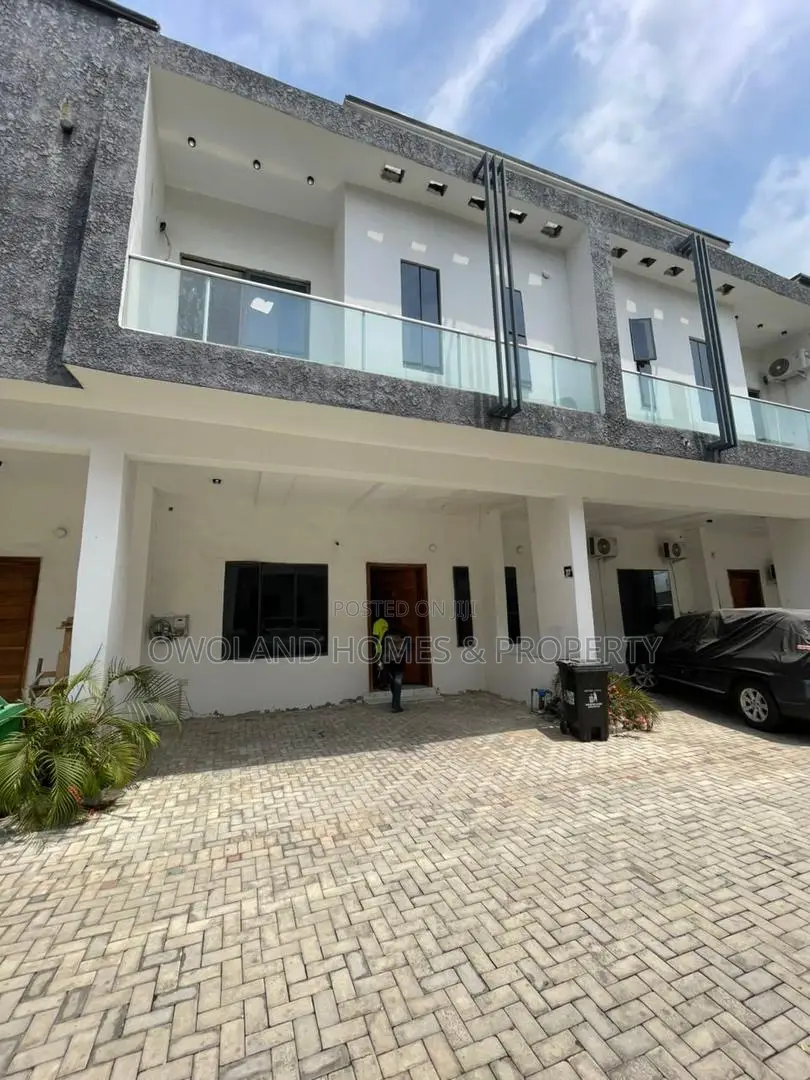 4bdrm Townhouse / Terrace in Harris Drive, Lekki for rent in Lekki