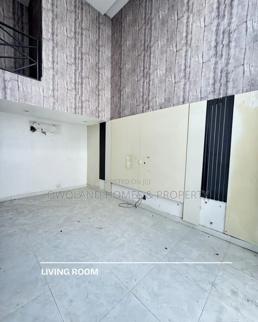 2bdrm Maisonette in Lekki Phase 1 for rent in Lekki Phase 1