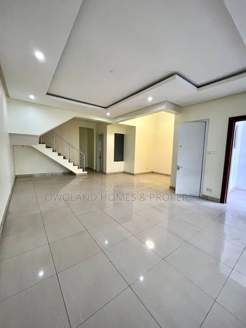 4bdrm Townhouse / Terrace in Ologolo, Lekki for rent in Lekki