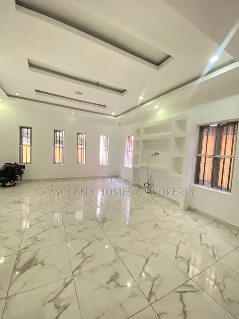 4bdrm Duplex in Chevron, Lekki for rent in Lekki