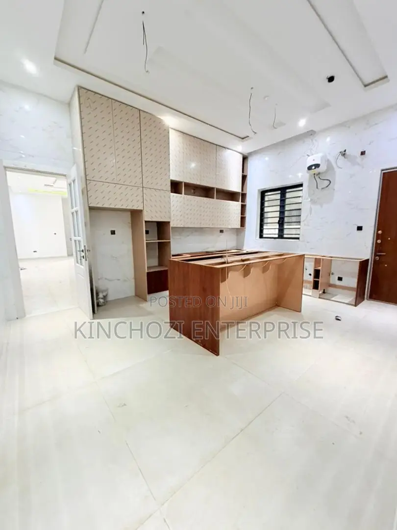 5bdrm Duplex in Ikeja G.R.A for sale in Ikeja GRA