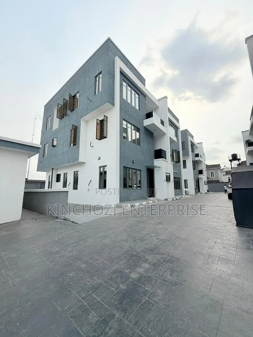 4bdrm Duplex in Maryland Lagos, Mende for sale in Mende