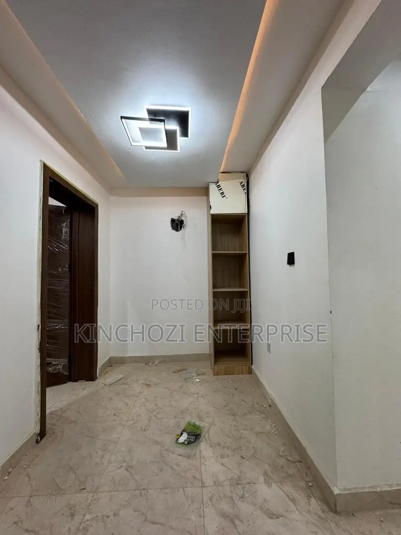 4bdrm Duplex in Surulere, Adelabu for sale in Adelabu