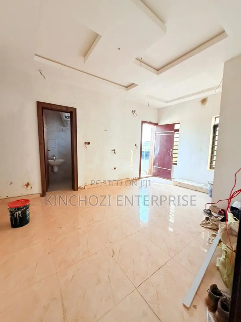 4bdrm Duplex in Maryland, Mende for sale in Mende