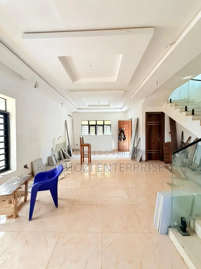 4bdrm Duplex in Maryland, Mende for sale in Mende