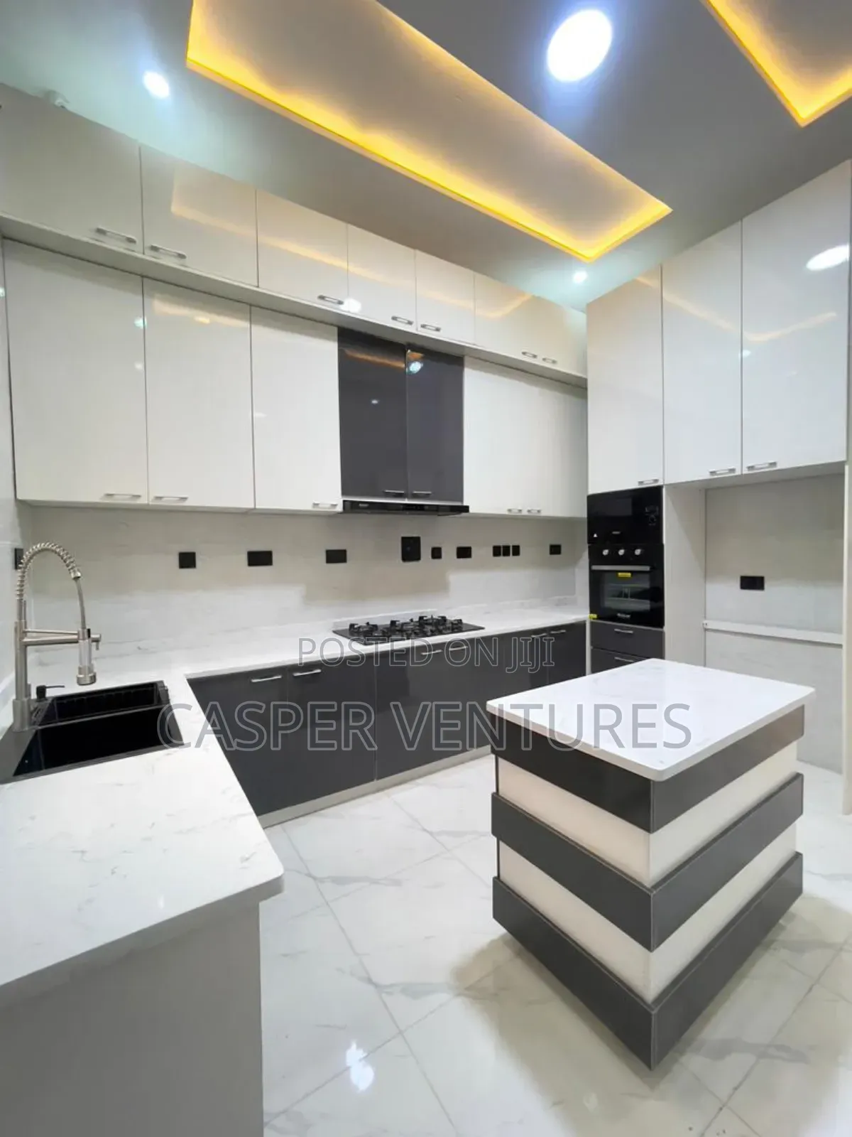 4bdrm Duplex in Green, Sangotedo for sale in Sangotedo