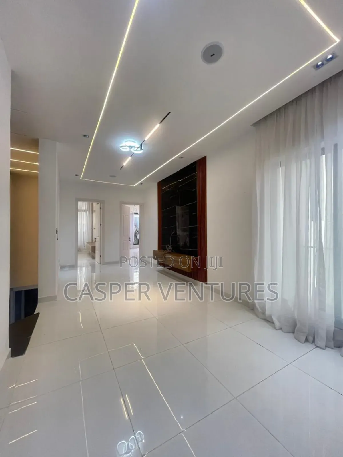 5bdrm Duplex in Chevron for sale in Chevron